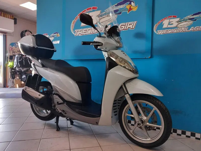 Honda SH 300 i (2011 - 14) (2)