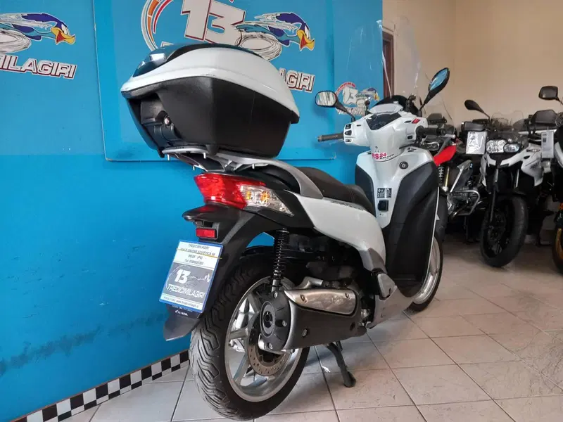 Honda SH 300 i (2011 - 14) (3)