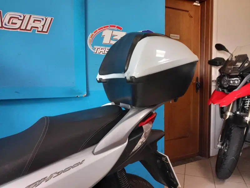 Honda SH 300 i (2011 - 14) (11)