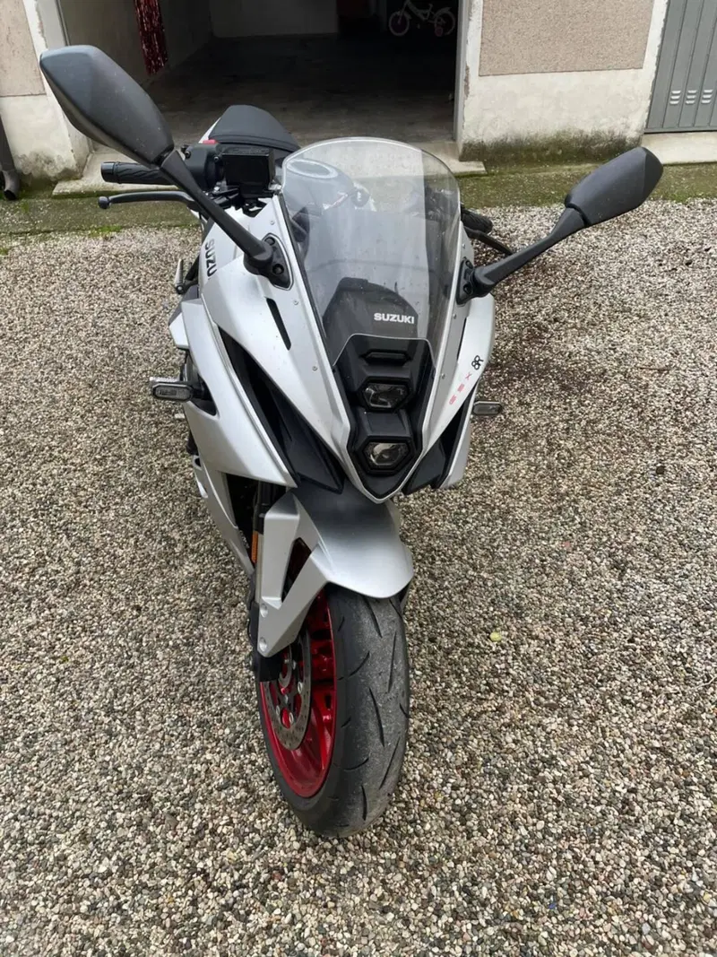 Suzuki GSX-8R (2024 - 26) (5)
