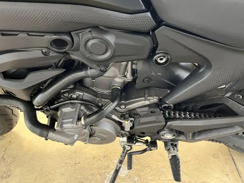 Ducati Monster 937 (2021 - 25) (9)