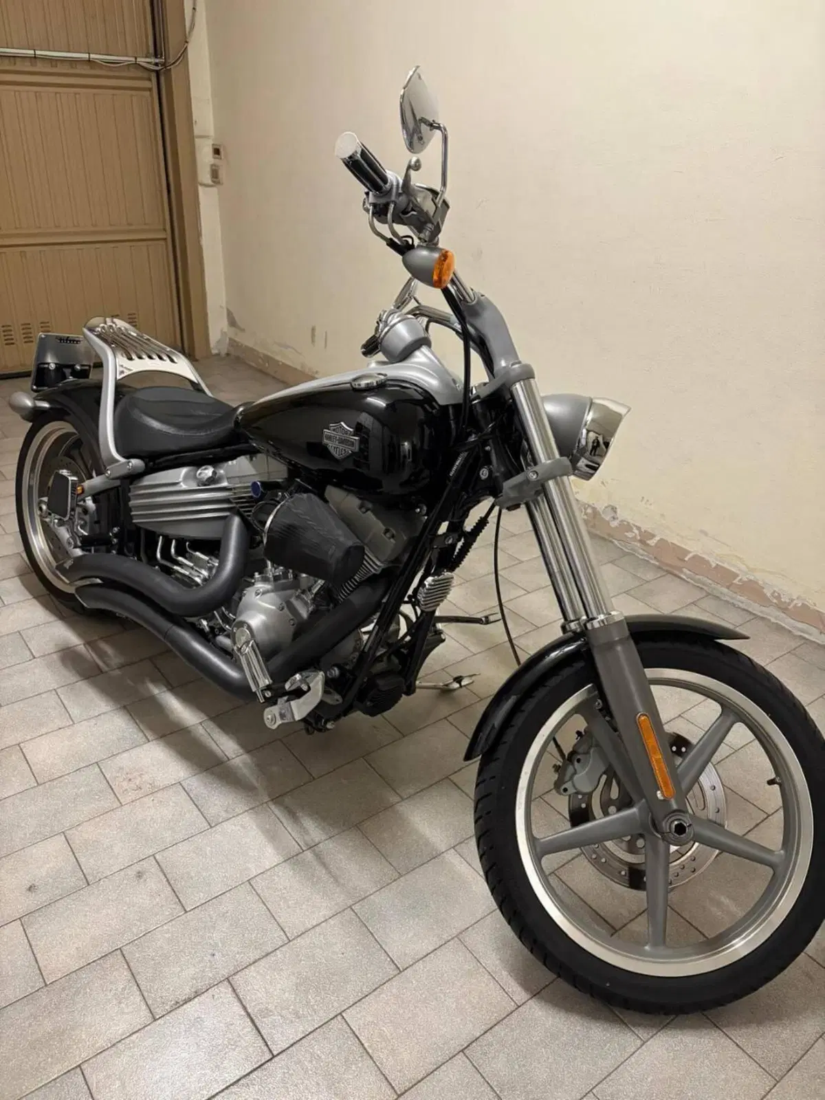 Harley-Davidson 1584 Rocker (2008 - 09) - FXCW