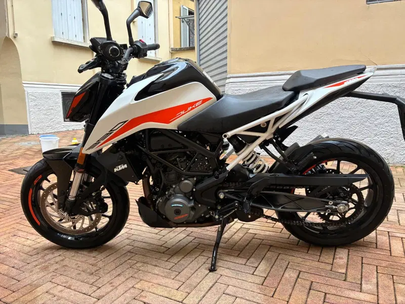 KTM 390 Duke (2021 - 23) (3)