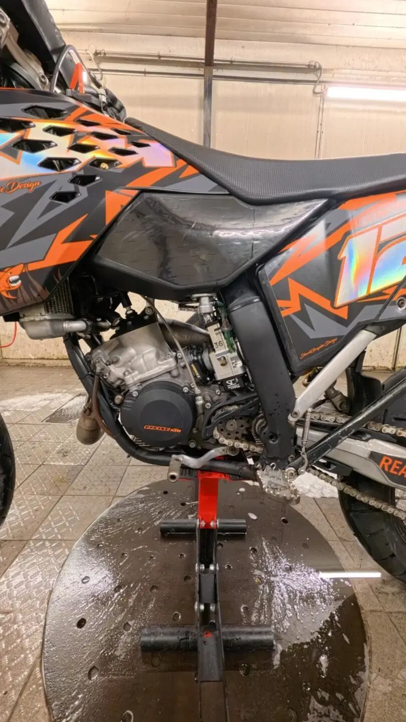 KTM 125 EXC (2008) (6)