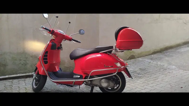 Vespa GTS 300 Super (2008 - 16) (9)