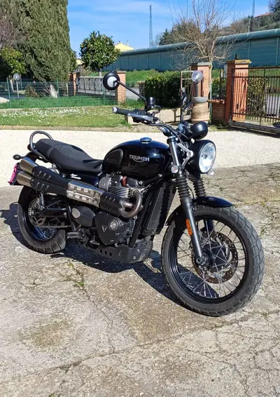 Triumph Street Scrambler 900 (2017 - 18) usata