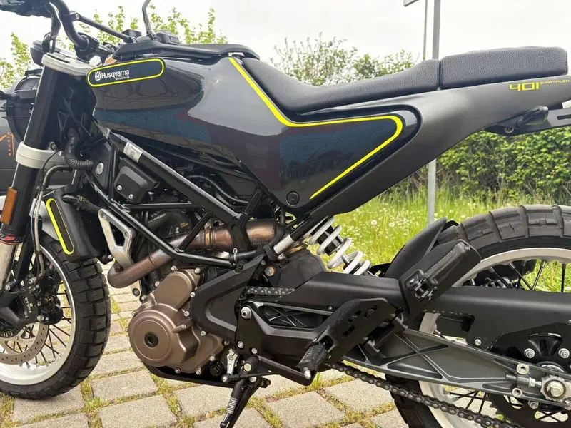 Husqvarna Svartpilen 401 (2018 - 19) (3)