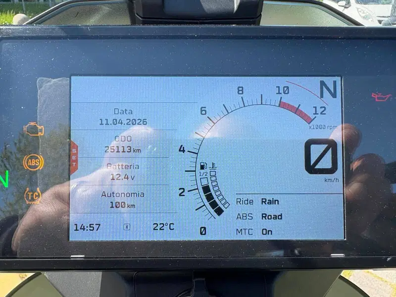 KTM 890 Adventure (2022) (10)