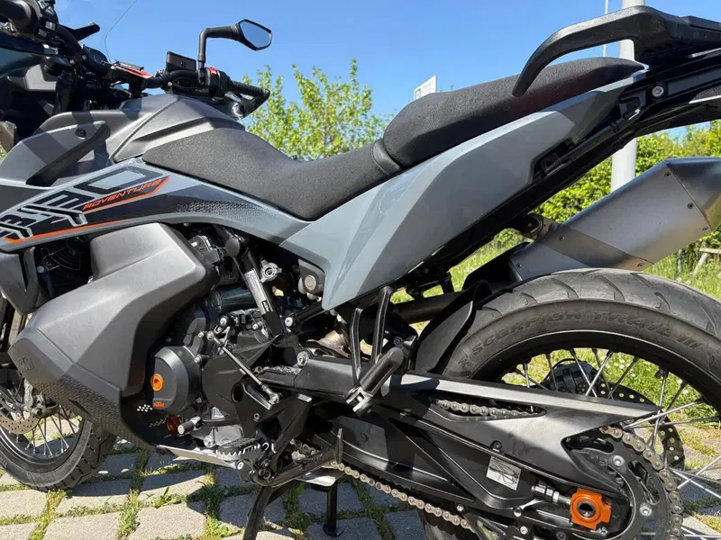 KTM 890 Adventure (2022) (3)