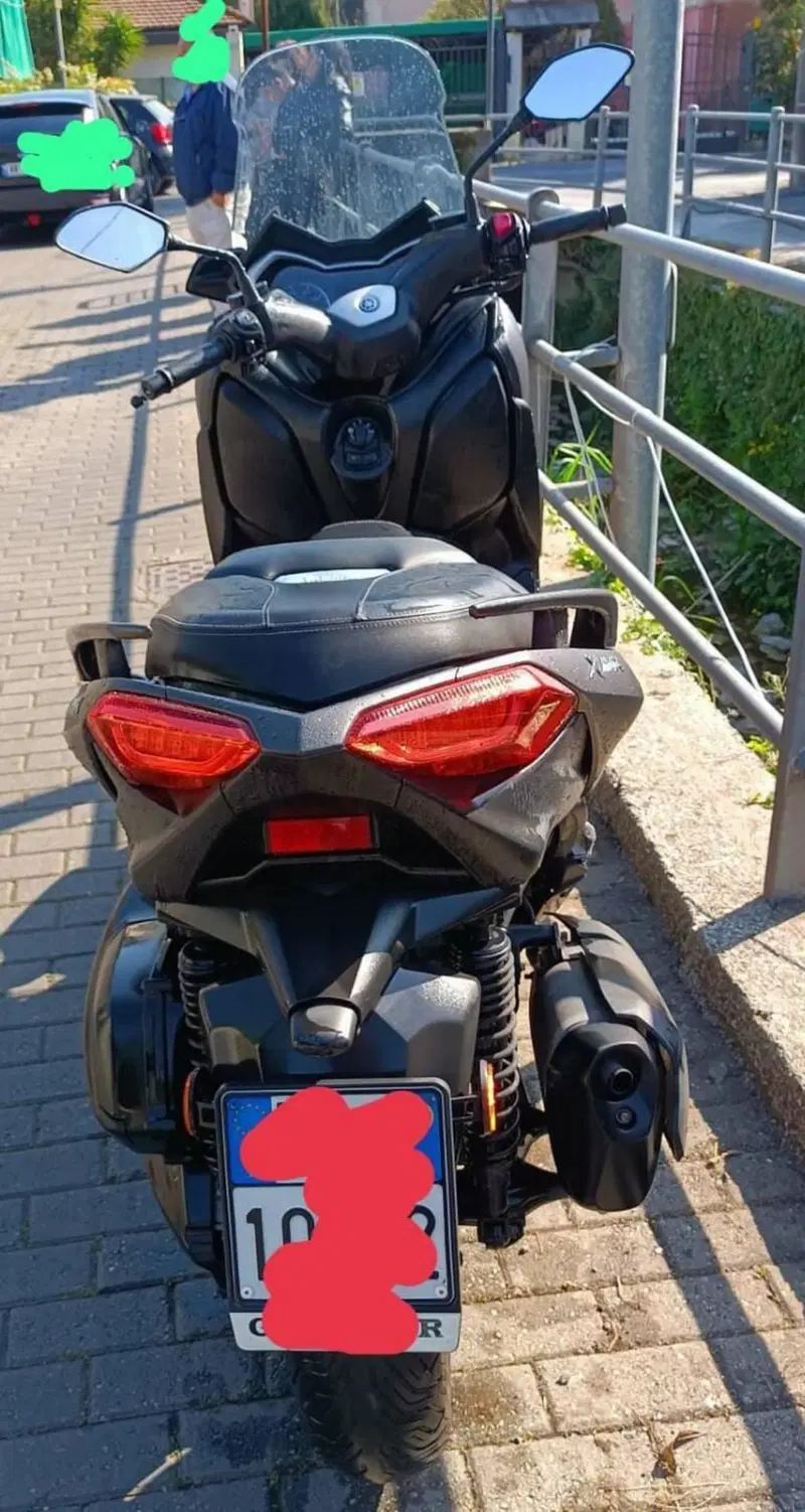 Yamaha X-Max 300 (2021 - 24) (4)