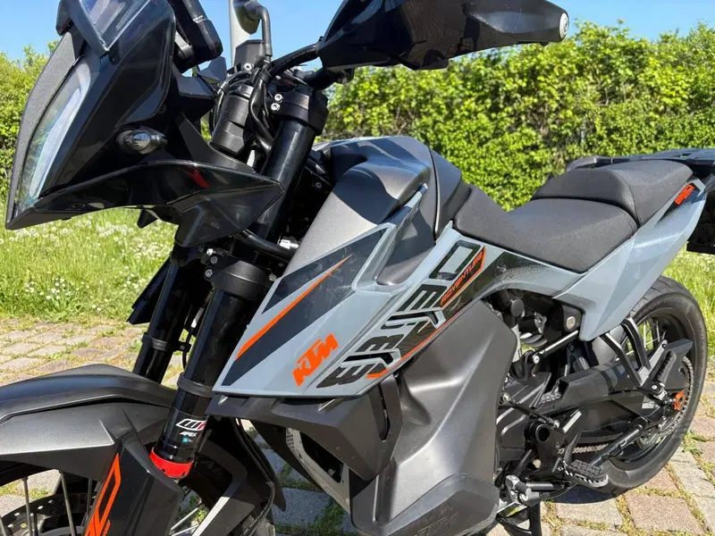 KTM 890 Adventure (2022) (5)