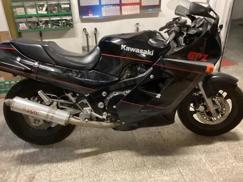 Kawasaki gpz 1000 (3)