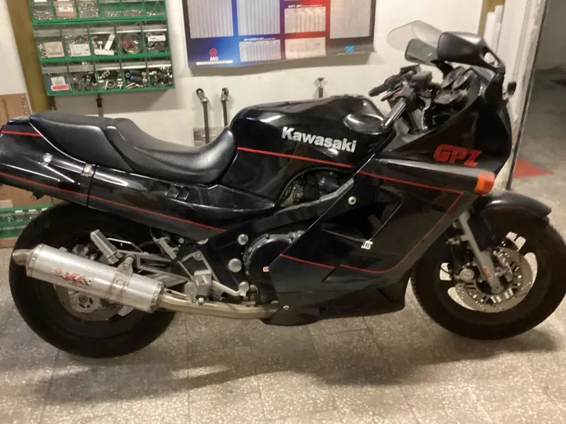 Kawasaki gpz 1000 (4)