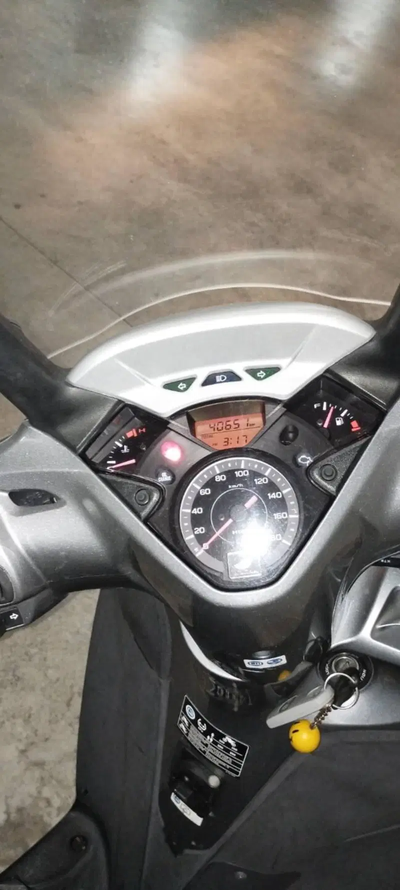 Honda SH 300 i ABS (2013 - 14) (4)