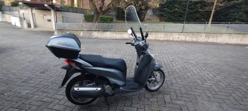 Honda SH 300 i ABS (2013 - 14) (2)