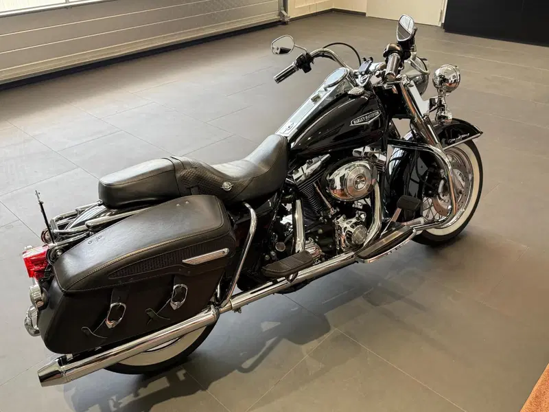 Harley-Davidson 1450 Road King Classic (2003 - 05) - FLHRCI (2)
