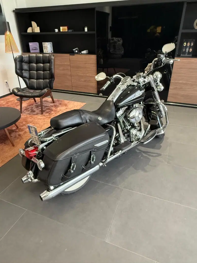 Harley-Davidson 1450 Road King Classic (2003 - 05) - FLHRCI (7)