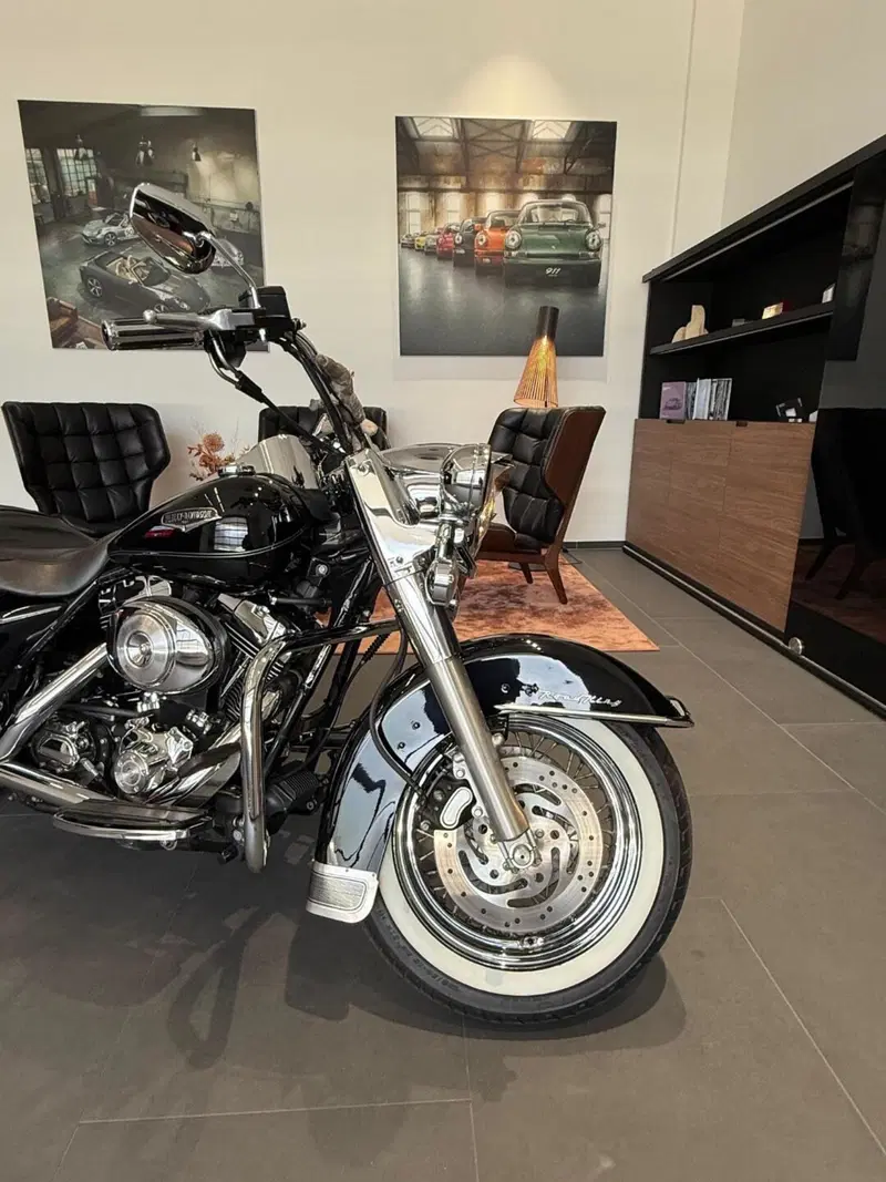 Harley-Davidson 1450 Road King Classic (2003 - 05) - FLHRCI (11)