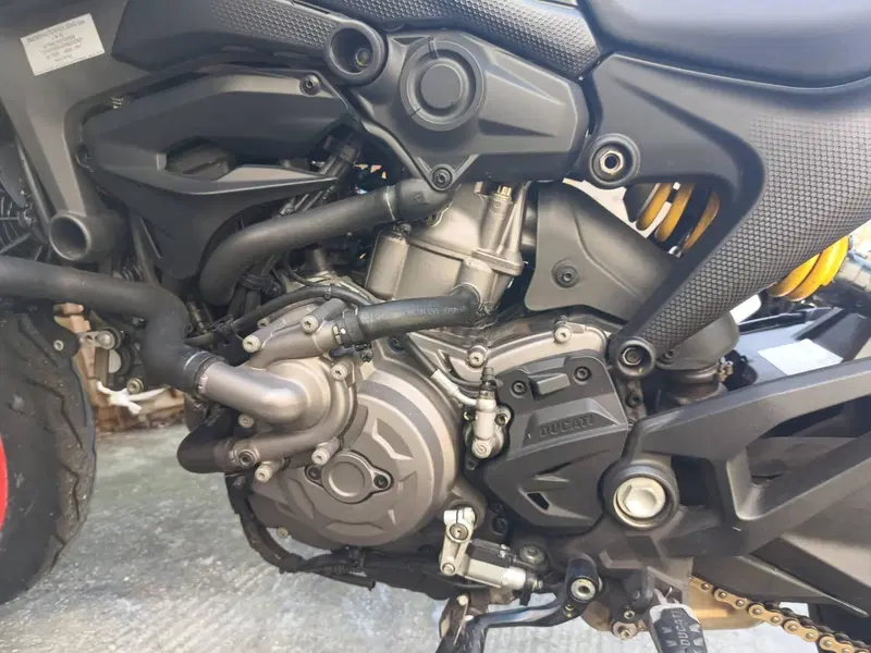 Ducati Monster 937 + (2021 - 25) (6)