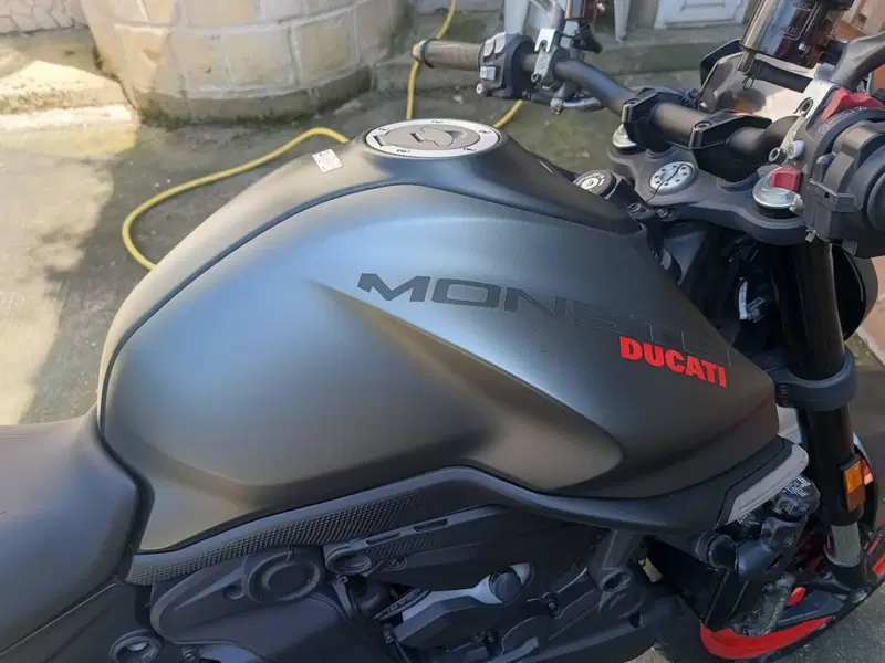 Ducati Monster 937 + (2021 - 25) (8)