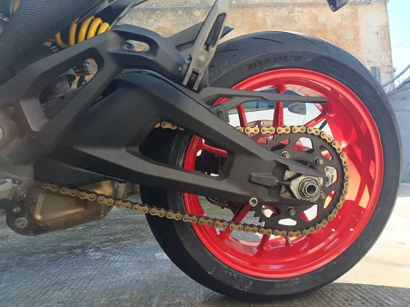 Ducati Monster 937 + (2021 - 25) (11)
