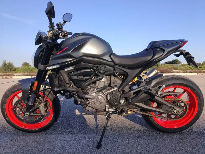 Ducati Monster 937 + (2021 - 25) (13)