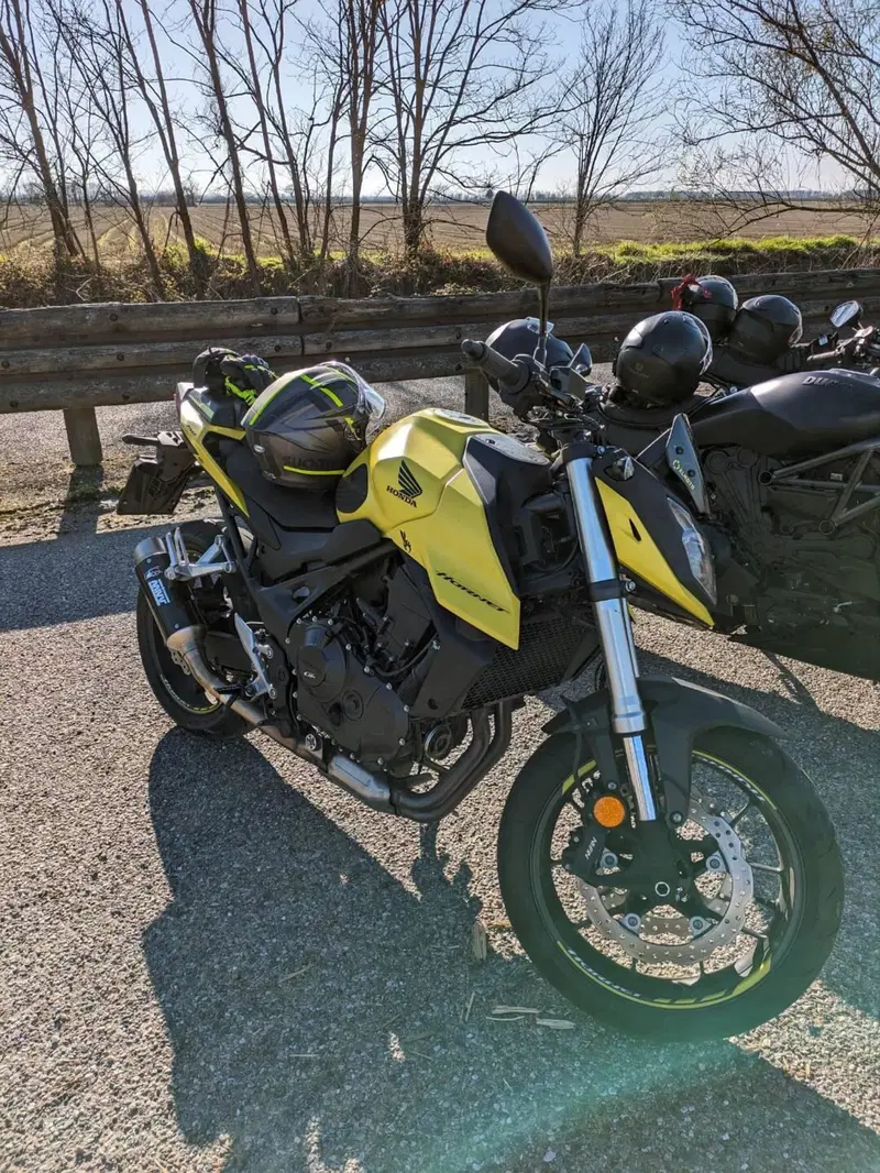 Honda CB 750 Hornet (2023 - 24) (2)