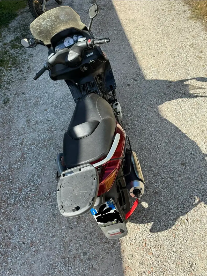 Yamaha T-Max 500 (2001 - 03) (2)
