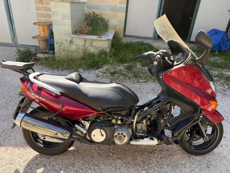 Yamaha T-Max 500 (2001 - 03) (3)