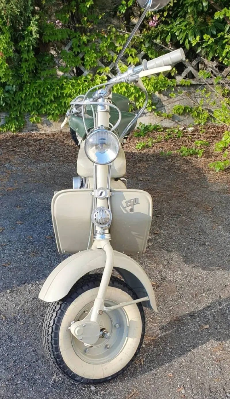 Innocenti Lambretta 150D Targa Oro FMI (3)