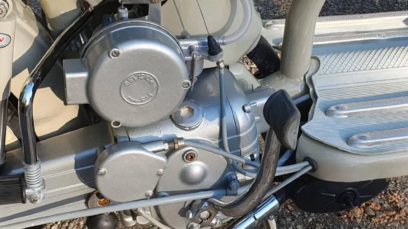 Innocenti Lambretta 150D Targa Oro FMI (19)