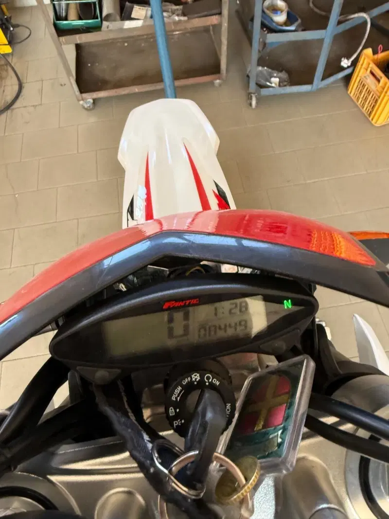 Fantic Motor XM 50 Motard Performance 2T (2021 - 22) (4)