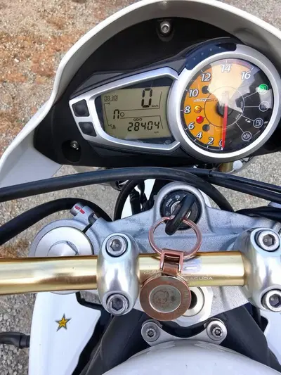 Triumph Street Triple (2007 - 12) usata