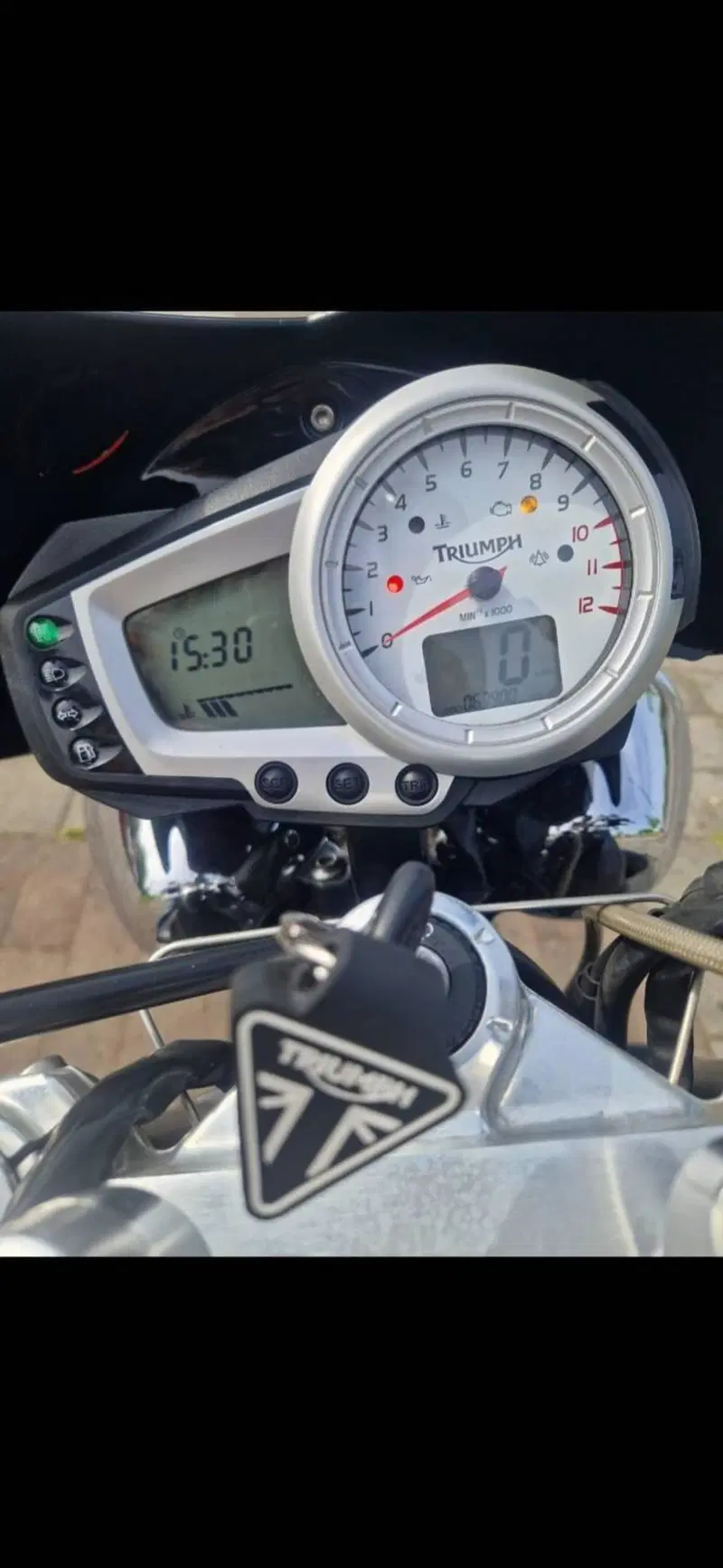 Triumph Speed Triple 1050 (2005 - 11) (11)