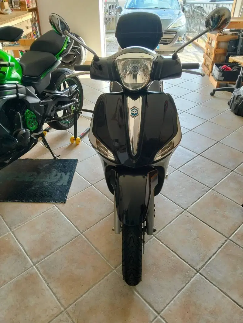 Piaggio Liberty 125 3V ABS (2021 - 24) (7)
