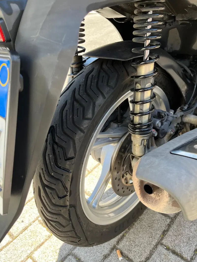 Honda SH 125i (2020 - 23) (9)