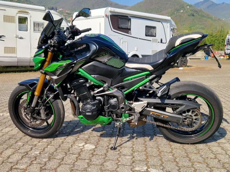 Kawasaki Z 900 SE (2022 - 24) (7)