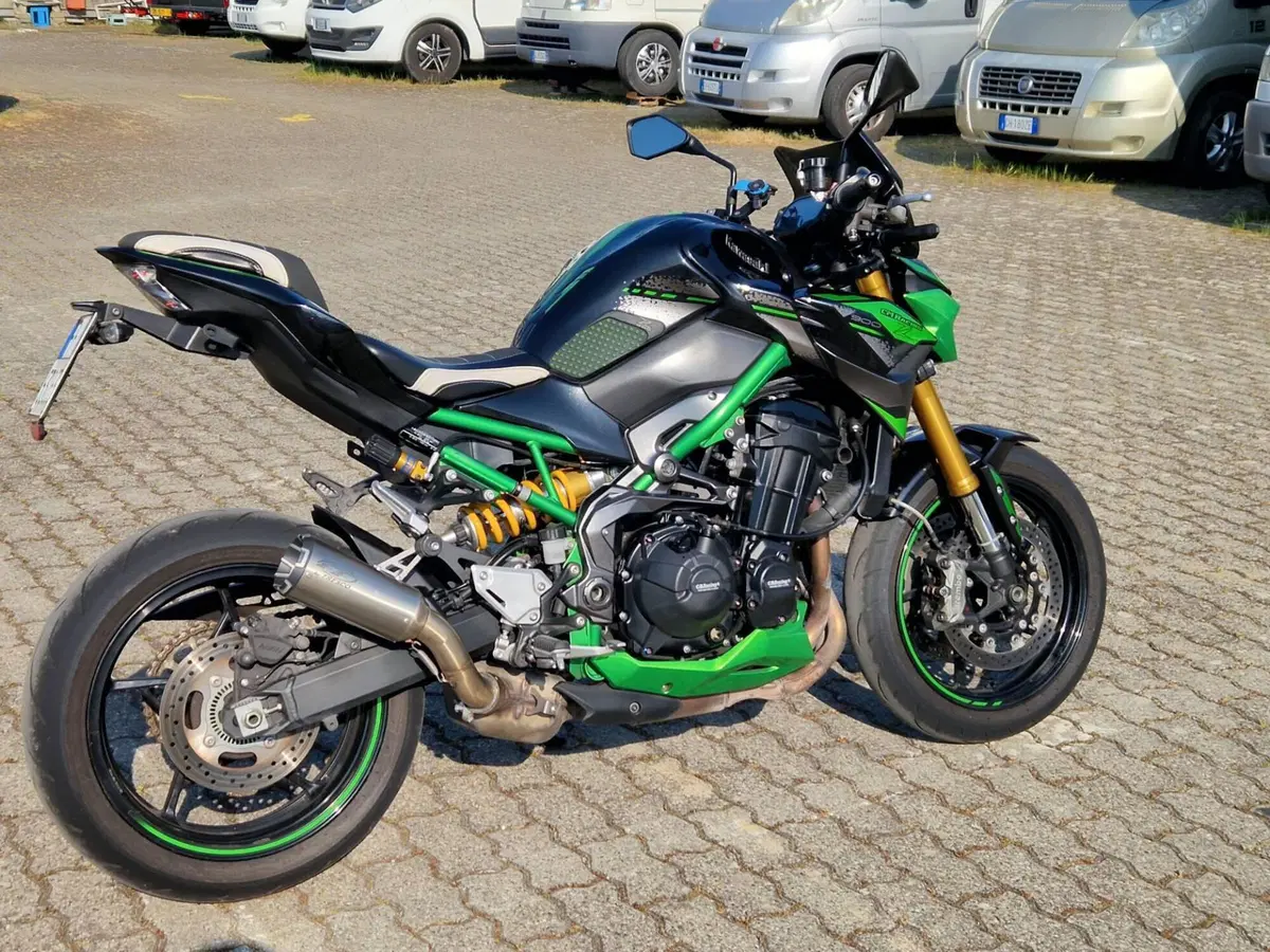 Kawasaki Z 900 SE (2022 - 24) (10)