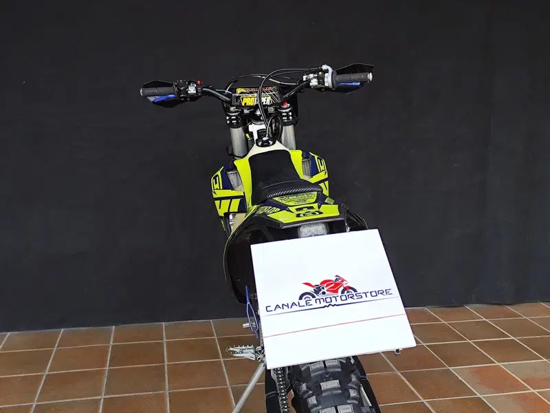 Husqvarna TE 250i (2019) (4)