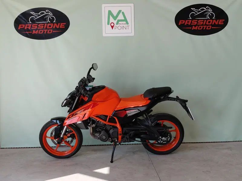 KTM 390 Duke (2024 - 25) (2)