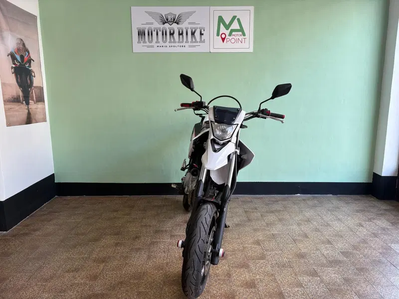 Yamaha WR 125 R (2009 - 12) (2)