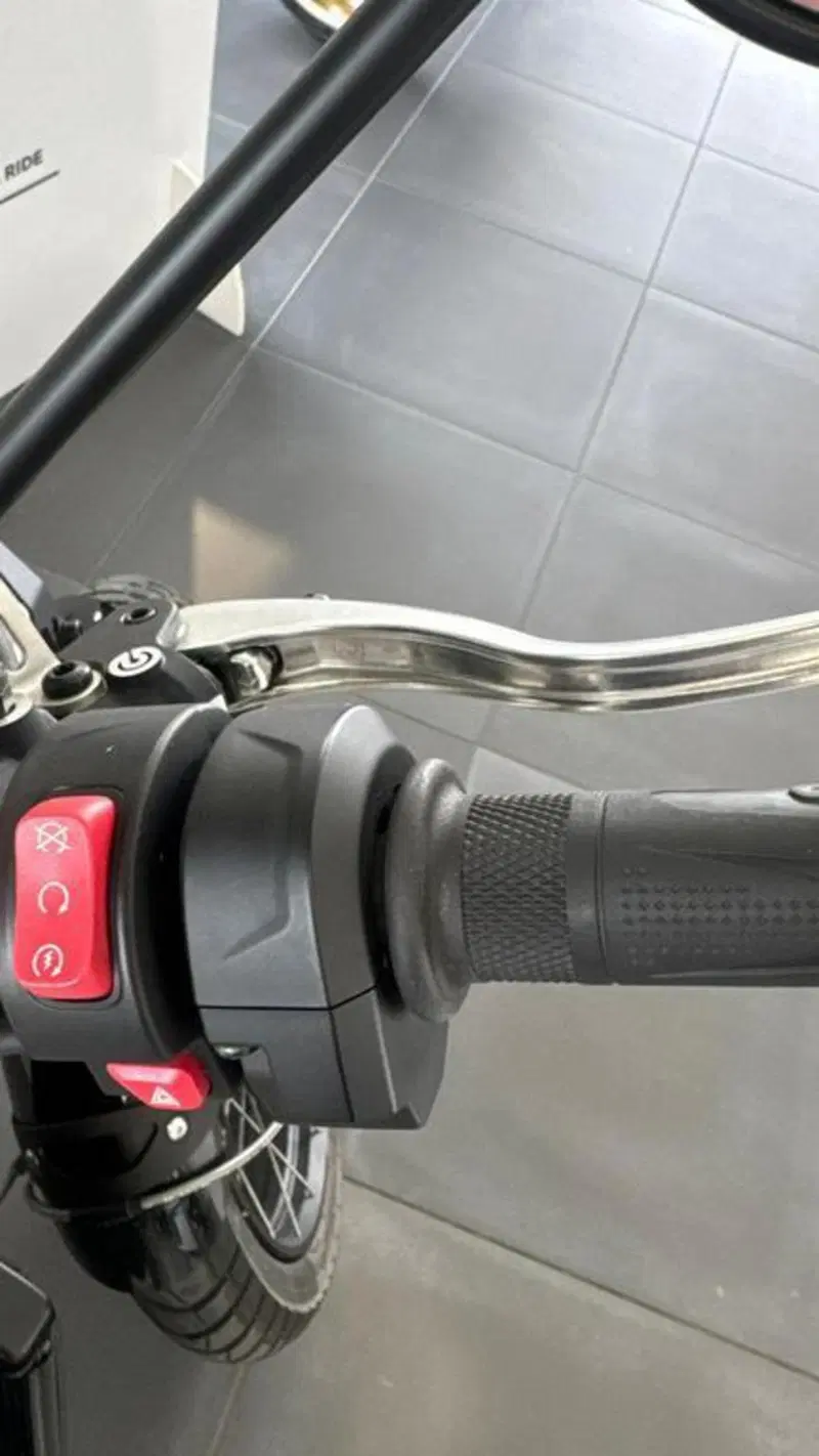 Triumph Scrambler 1200 X (2024 - 26) (2)