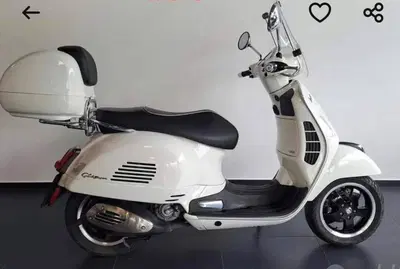 Vespa GTS 300 Super Sport (2017 - 19) usata