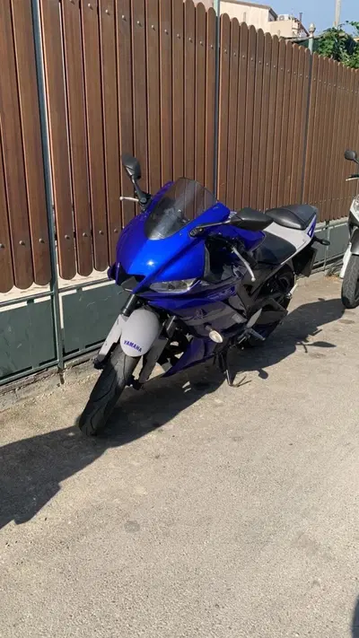 Yamaha YZF R3 (2019 - 20) usata