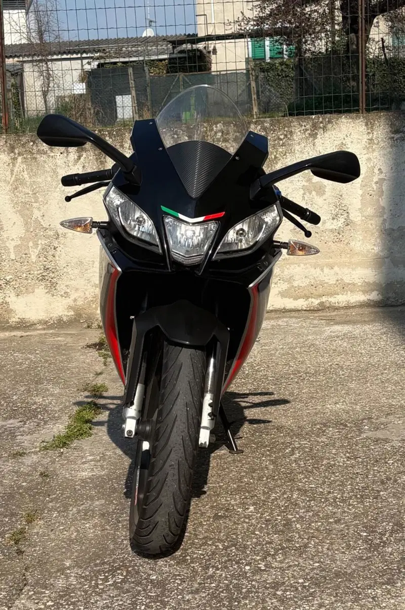 Aprilia RS 125 (2017 - 20) (2)