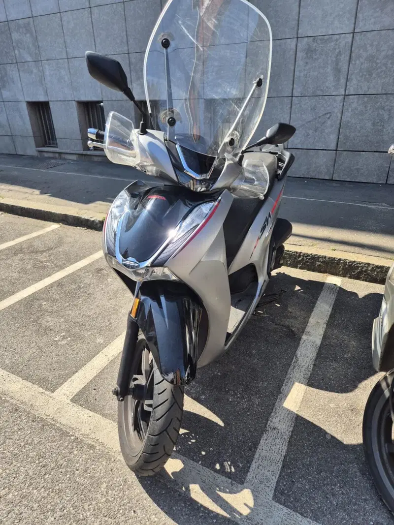 Honda SH 350 Sport (2021 - 24) (4)