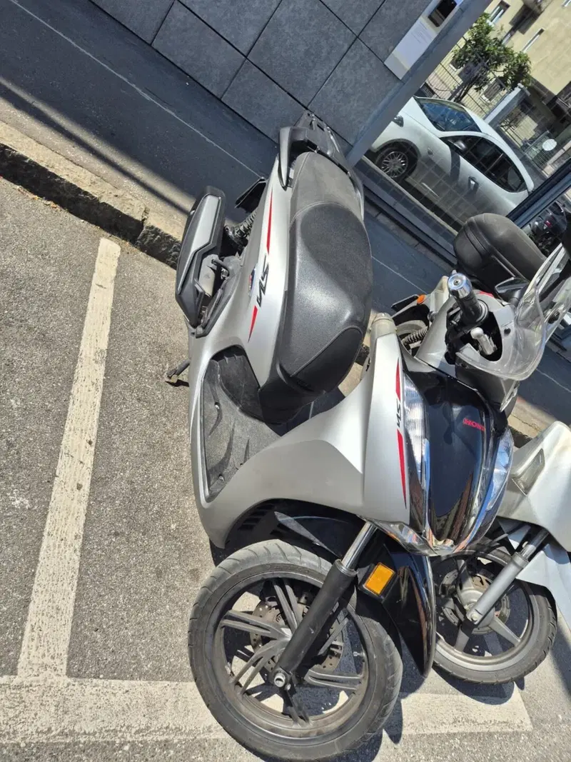 Honda SH 350 Sport (2021 - 24) (7)