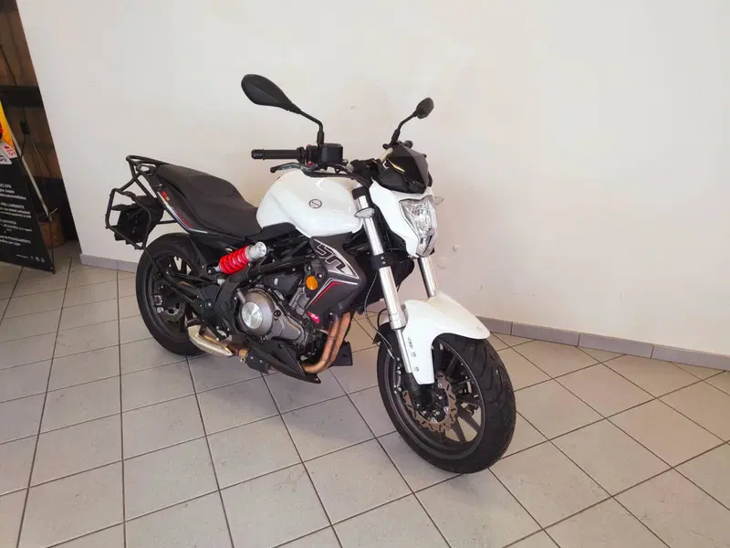 Benelli BN 302 S (2019 - 20)