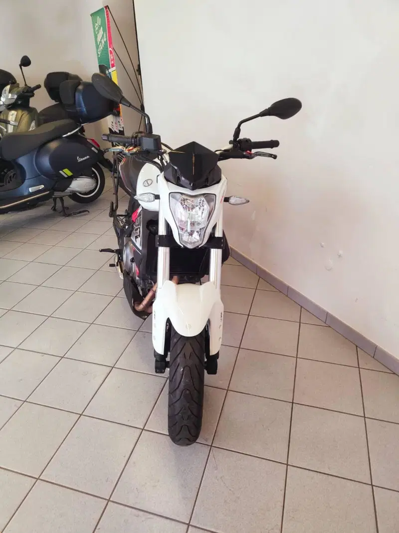 Benelli BN 302 S (2019 - 20) (9)