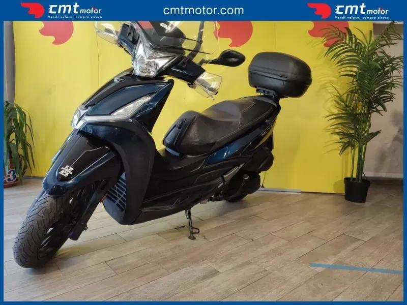 Kymco Agility 300i (2021 - 25) (7)